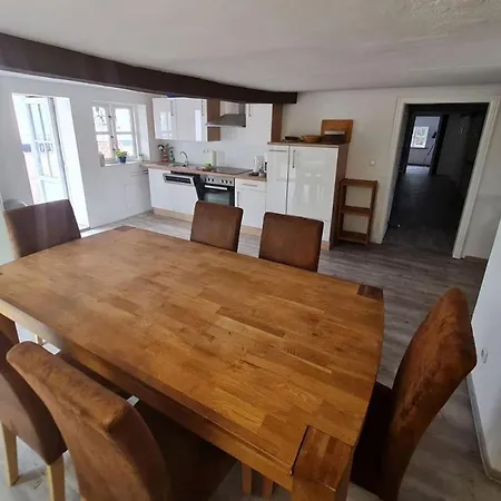 Buednerhaus 아파트 *